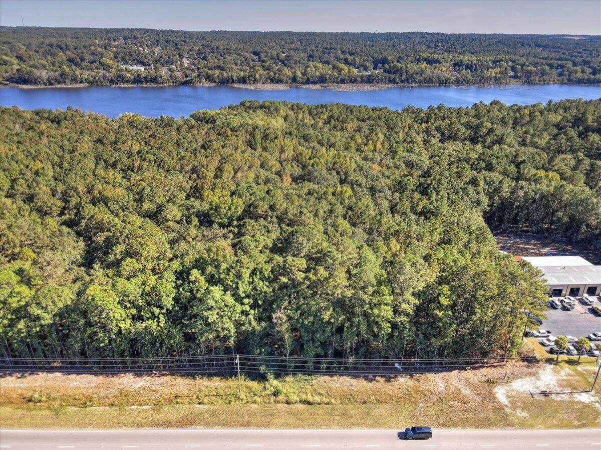 2359 Jefferson Davis Highway - Photo 1