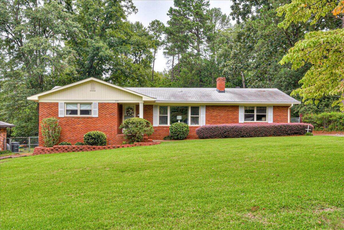 1004 Fairfield Avenue - Photo 1