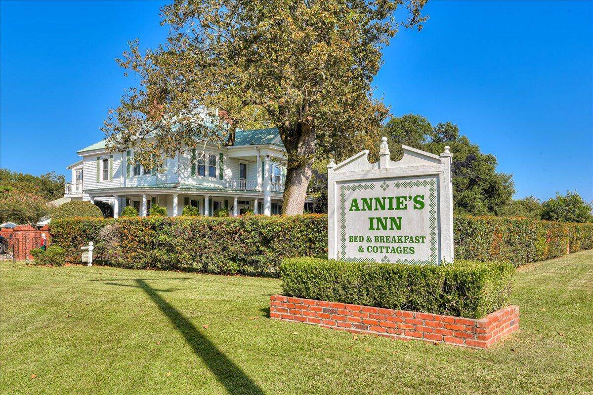 3083 Charleston Highway - Photo 1