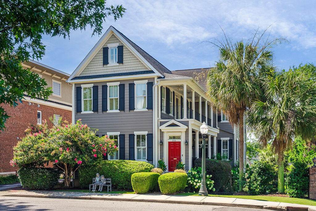 355 Park Avenue - Photo 1