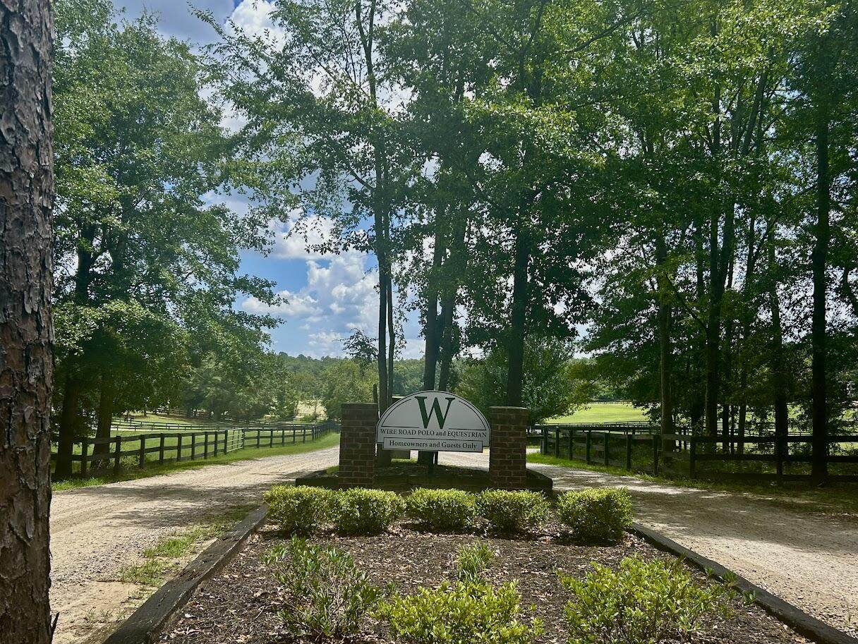 1368 Smith Lawn Drive - Photo 1