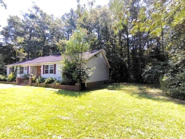 305 Bayview Circle - Photo 1