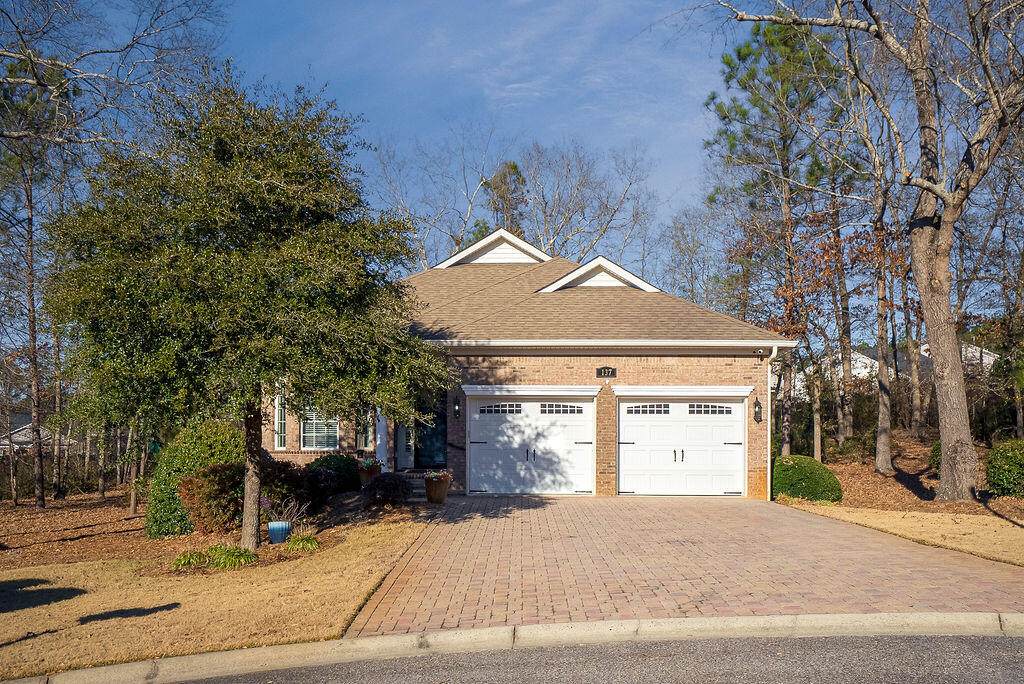 137 Poppy Court - Photo 1