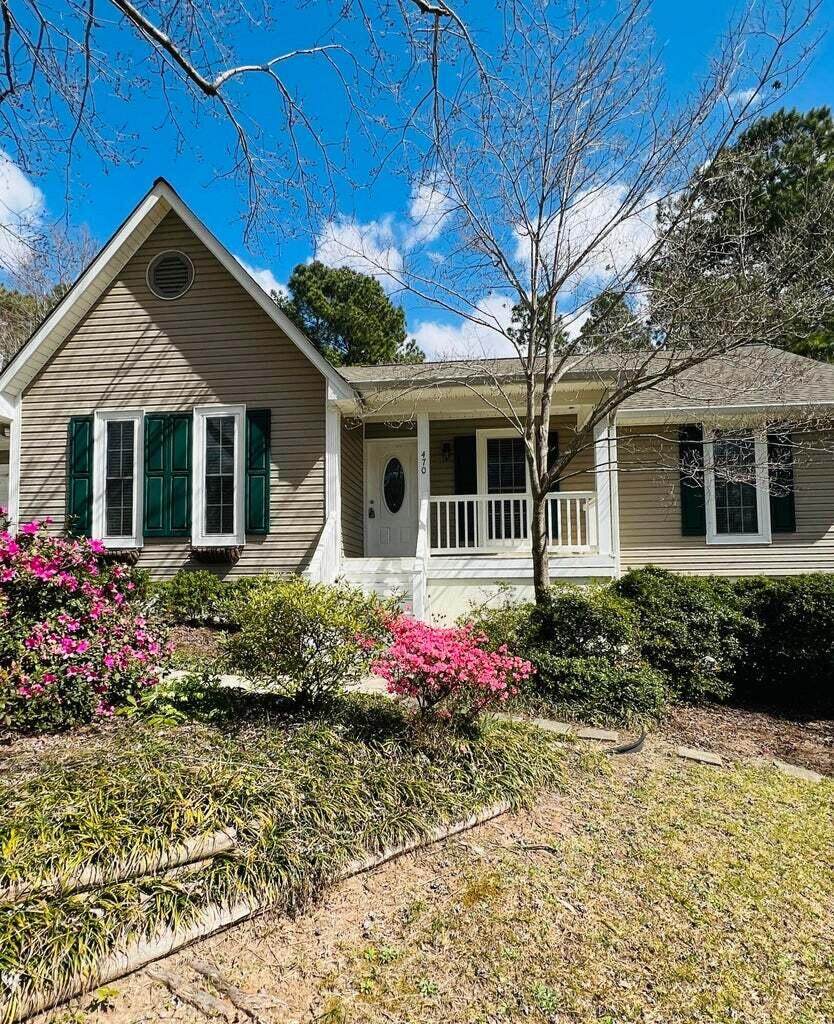 470 Greenwich Drive - Photo 1