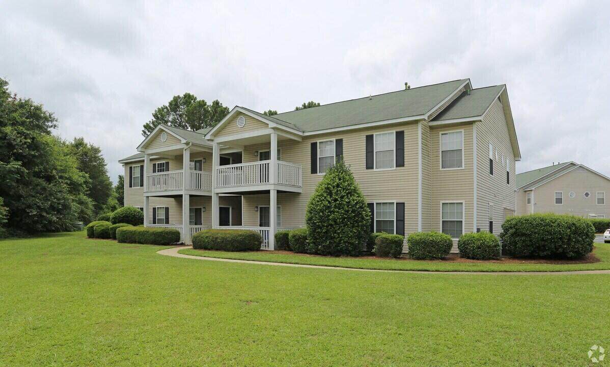 1900 Roses Run - Photo 1