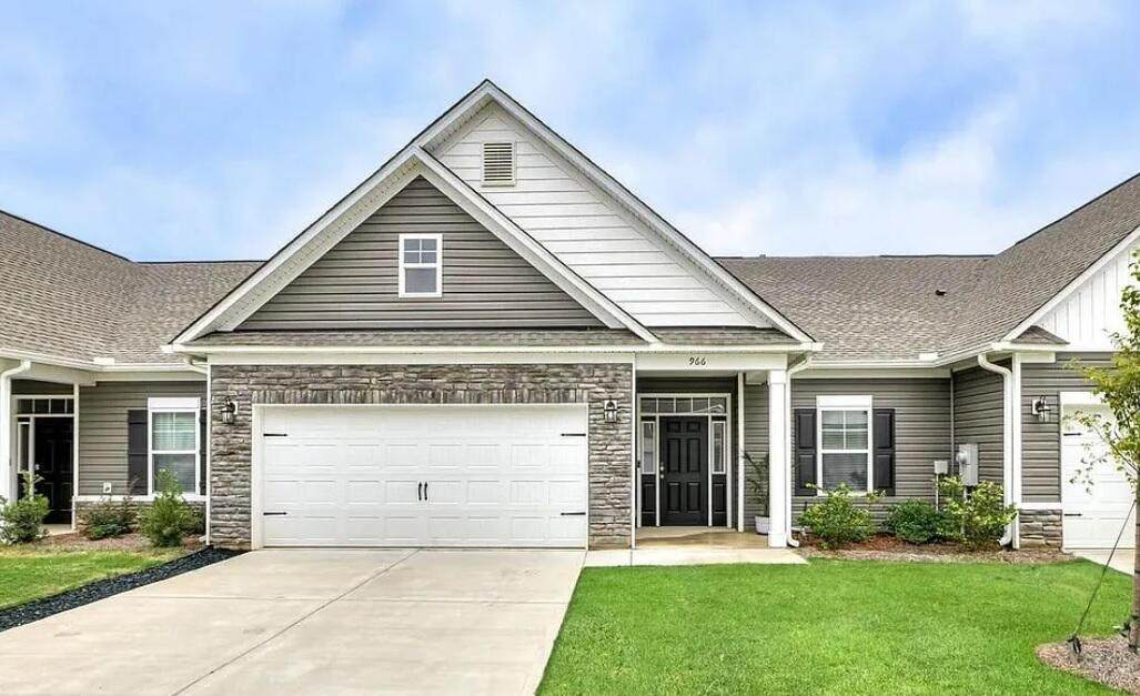 966 Manitou Circle - Photo 1