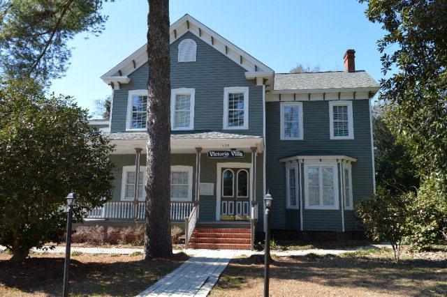 105 Florence Street - Photo 1
