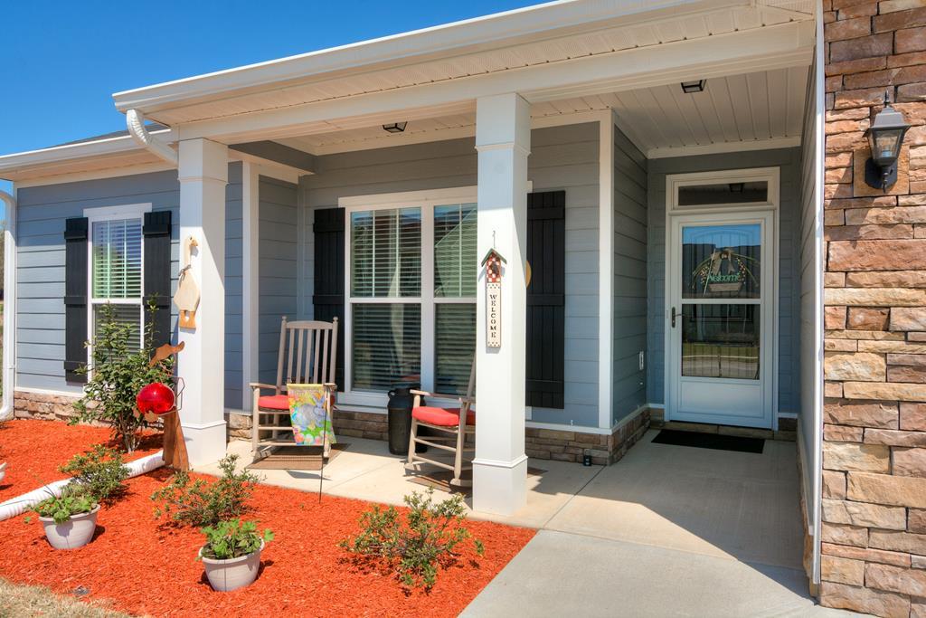 92 Orchard Circle - Photo 1