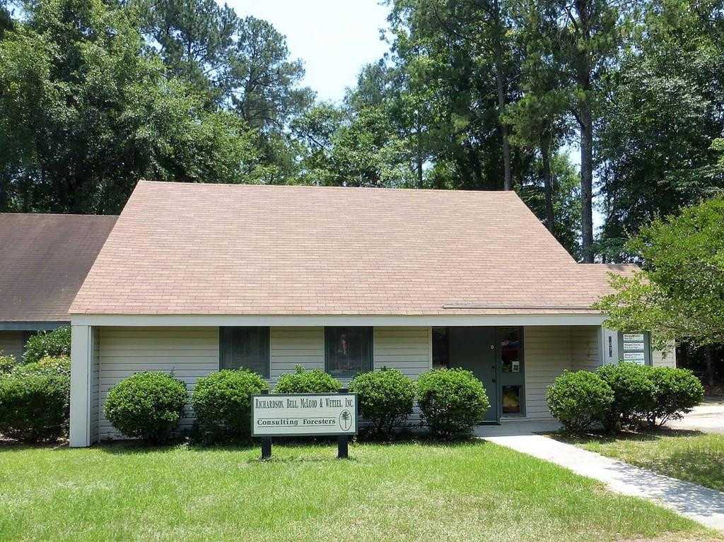 1073 Brookhaven Drive - Photo 1