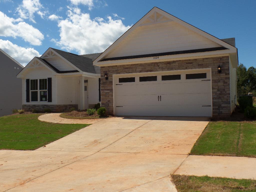 1024 Swan Court - Photo 1