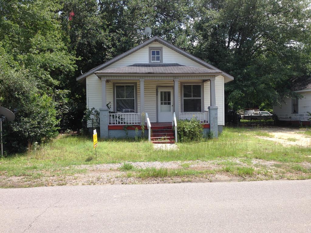 307 Columbia Avenue Nw - Photo 1
