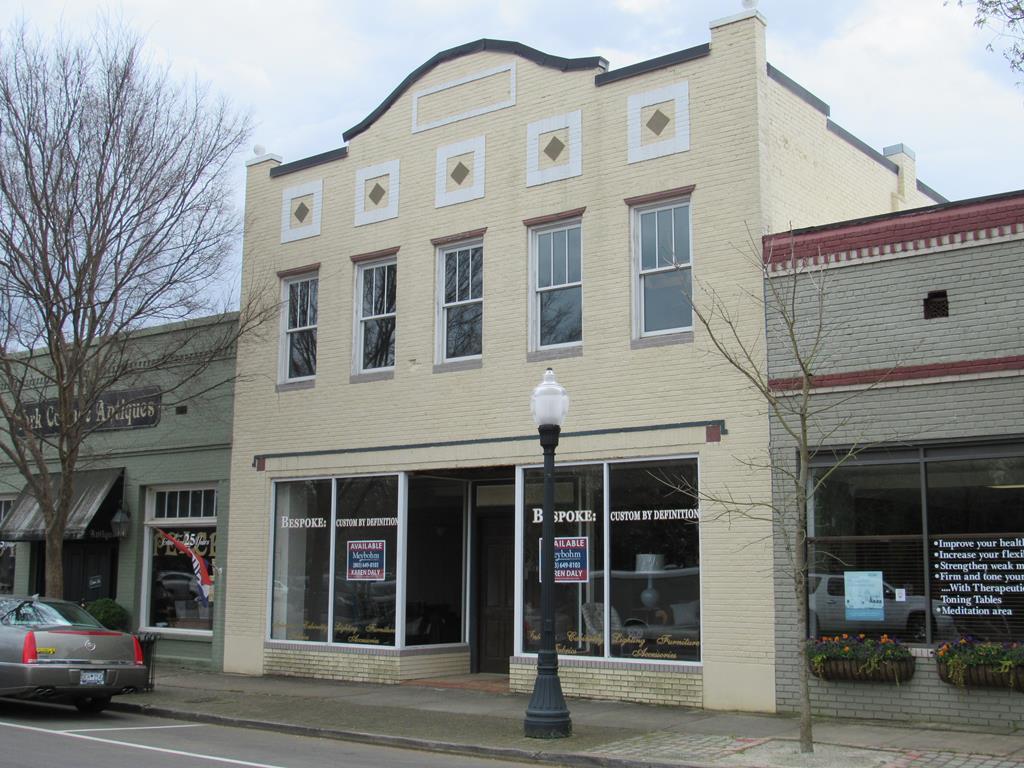 413 Hayne Ave Sw - Photo 1