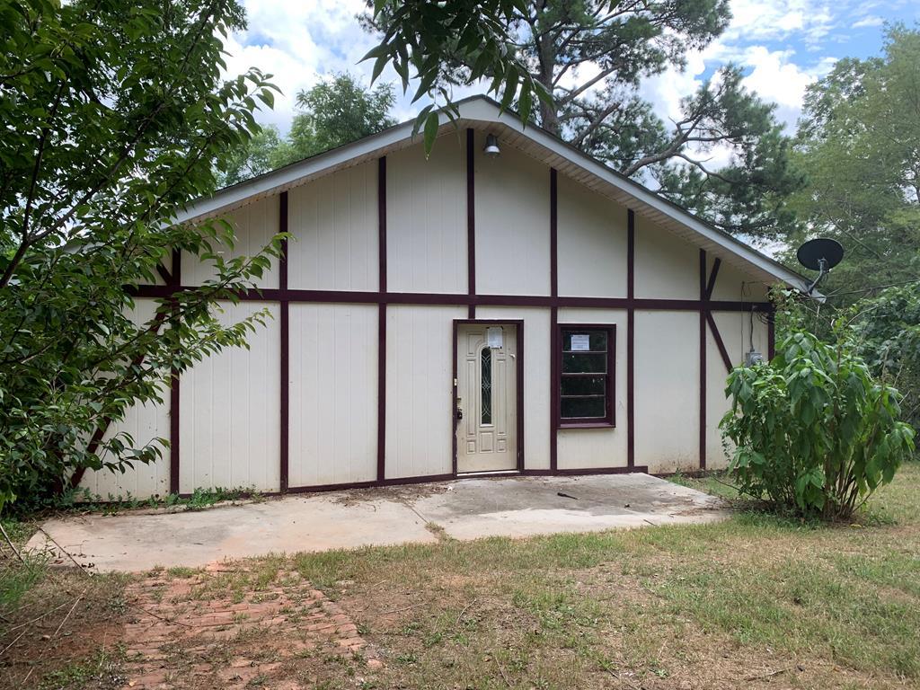 205 Crescent Drive - Photo 1