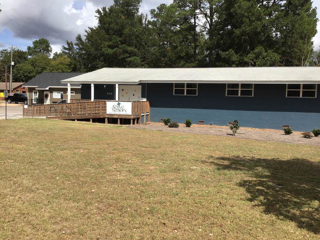 944 Dougherty Road - Photo 1