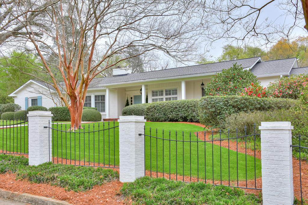 220 Trafalgar Street Sw - Photo 1