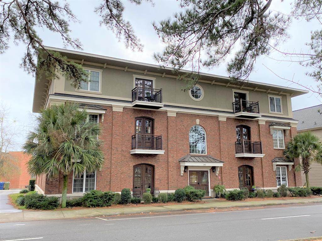 345 Park Avenue Sw - Photo 1