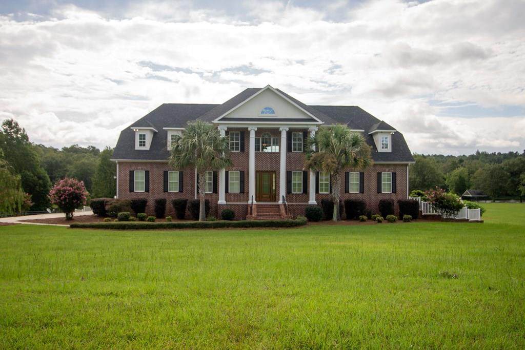 5334 Farmstead Drive - Photo 1