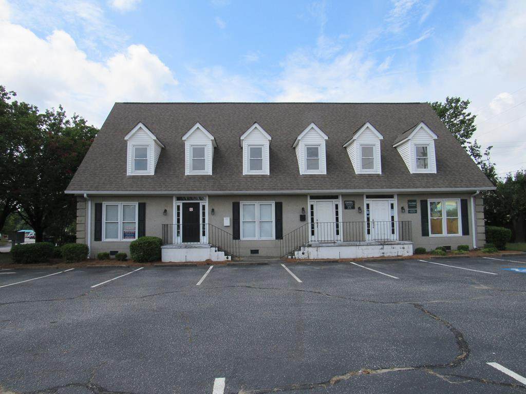 942 - Ste 1 Millbrook Avenue - Photo 1