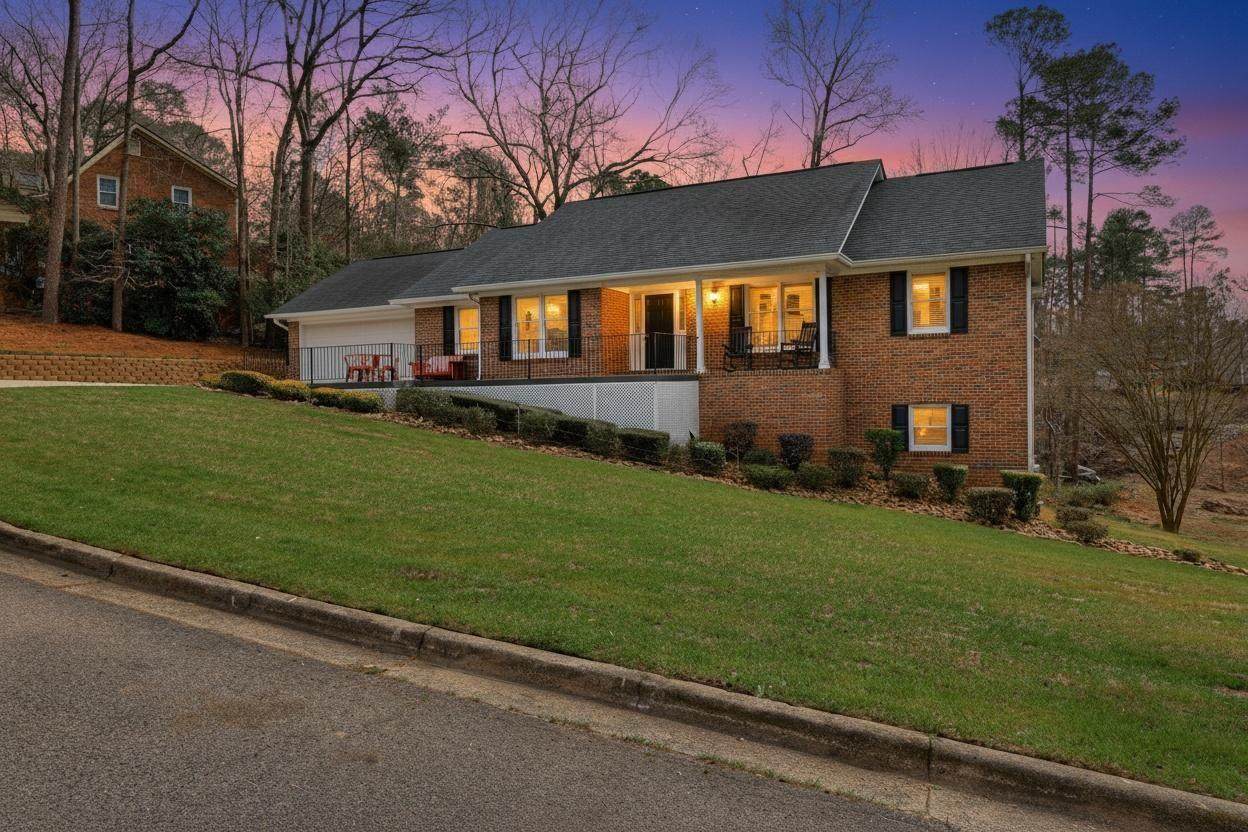 1005 Campbellton Drive - Photo 1