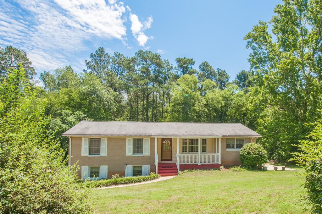 665 Glenmore Drive - Photo 1