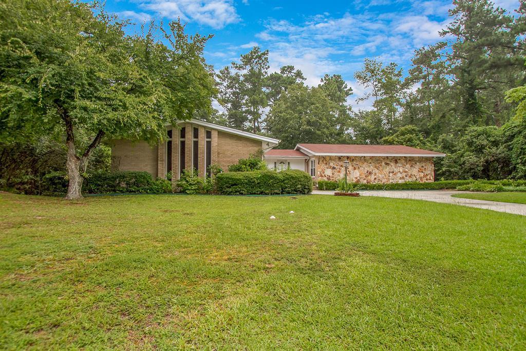 224 Hartwell Drive - Photo 1
