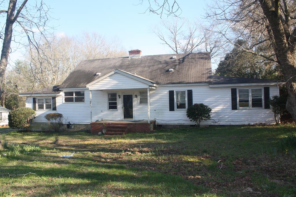 401 Mcqueen Street - Photo 1