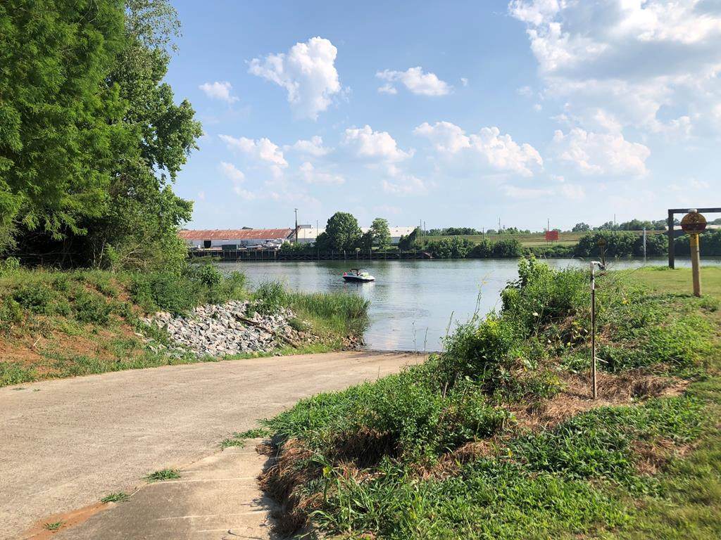 720 River North Drive - Photo 1