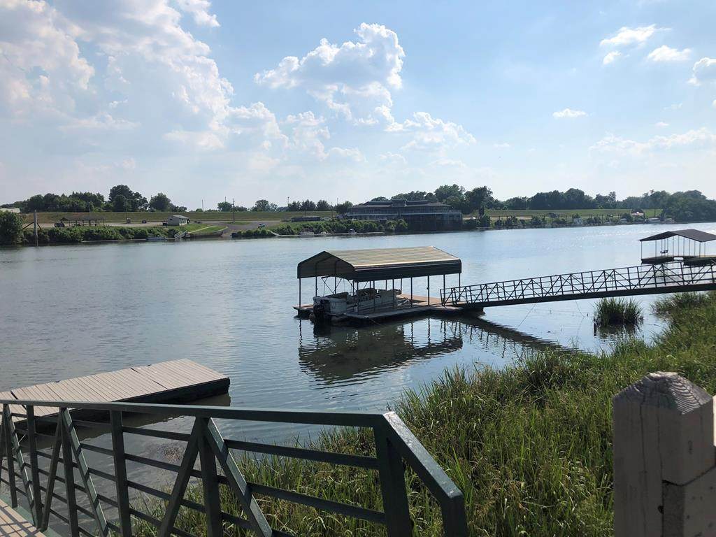 712 River North Drive - Photo 1