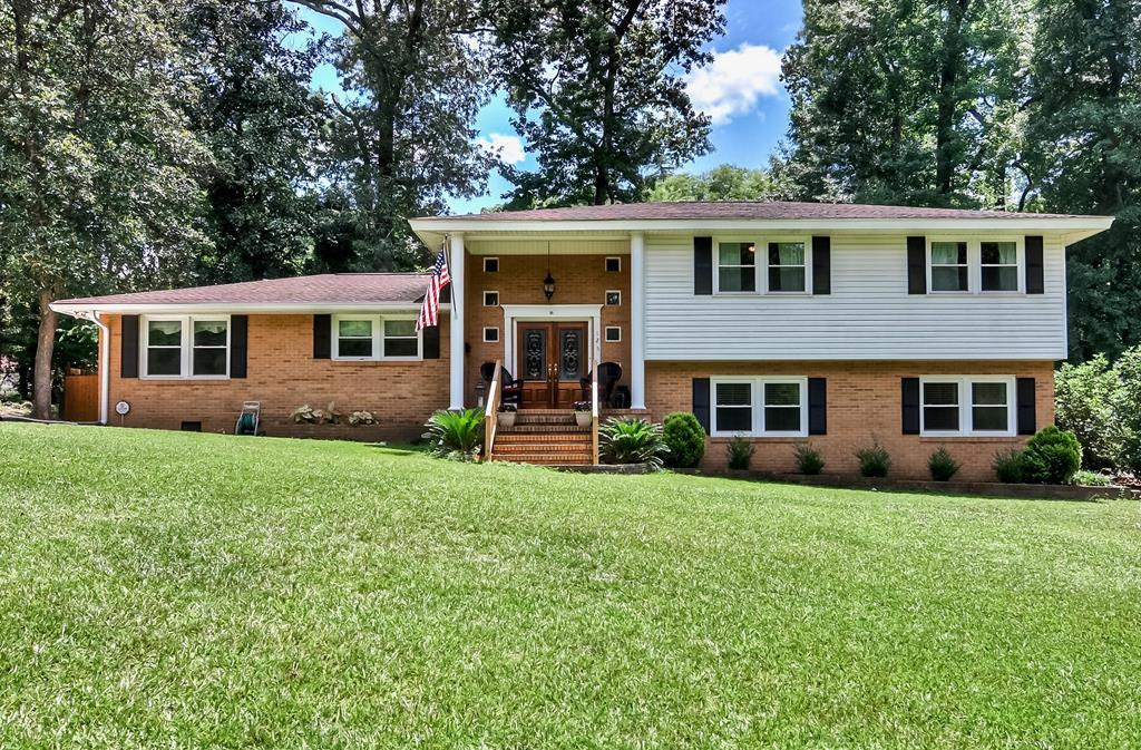 125 Grace Circle - Photo 1