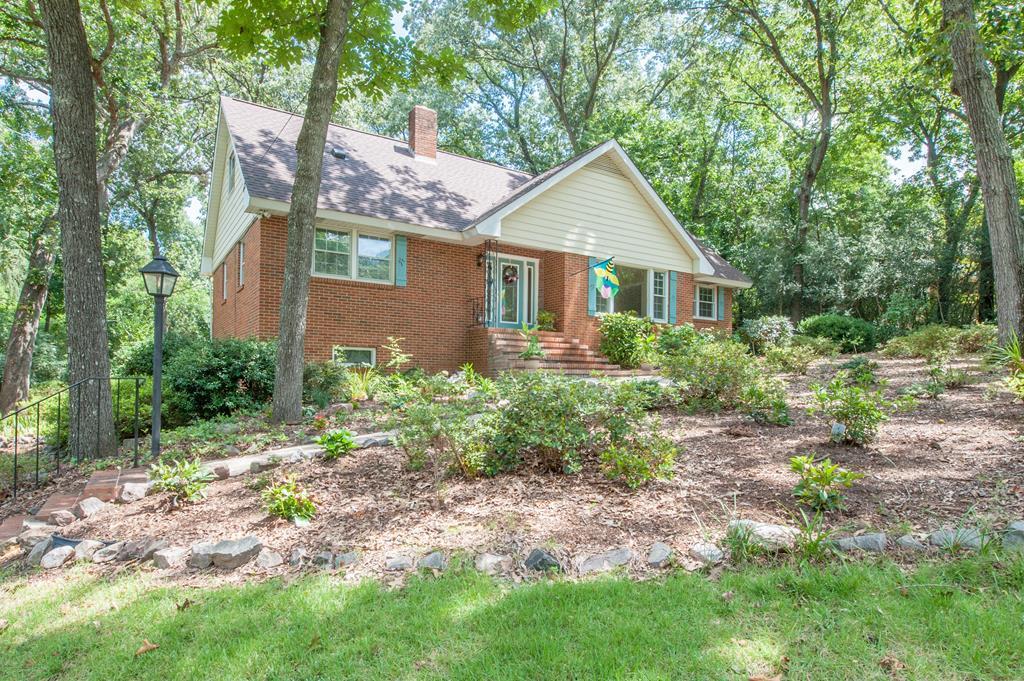 1140 Williams Drive - Photo 1
