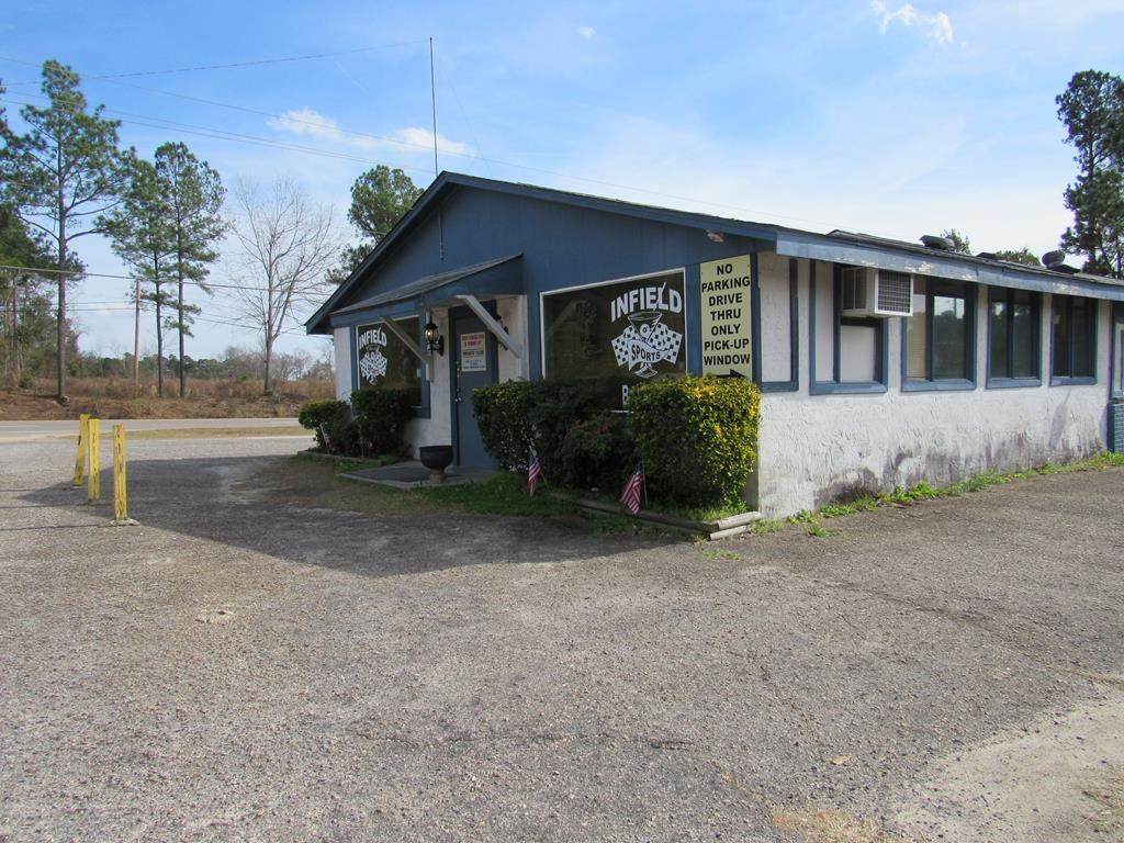 771 Main Street N - Photo 1
