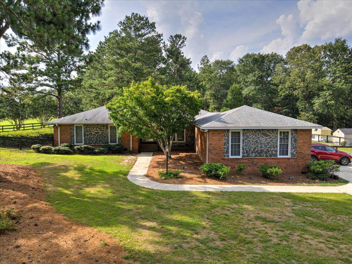 555 Kimball Pond Road - Photo 1