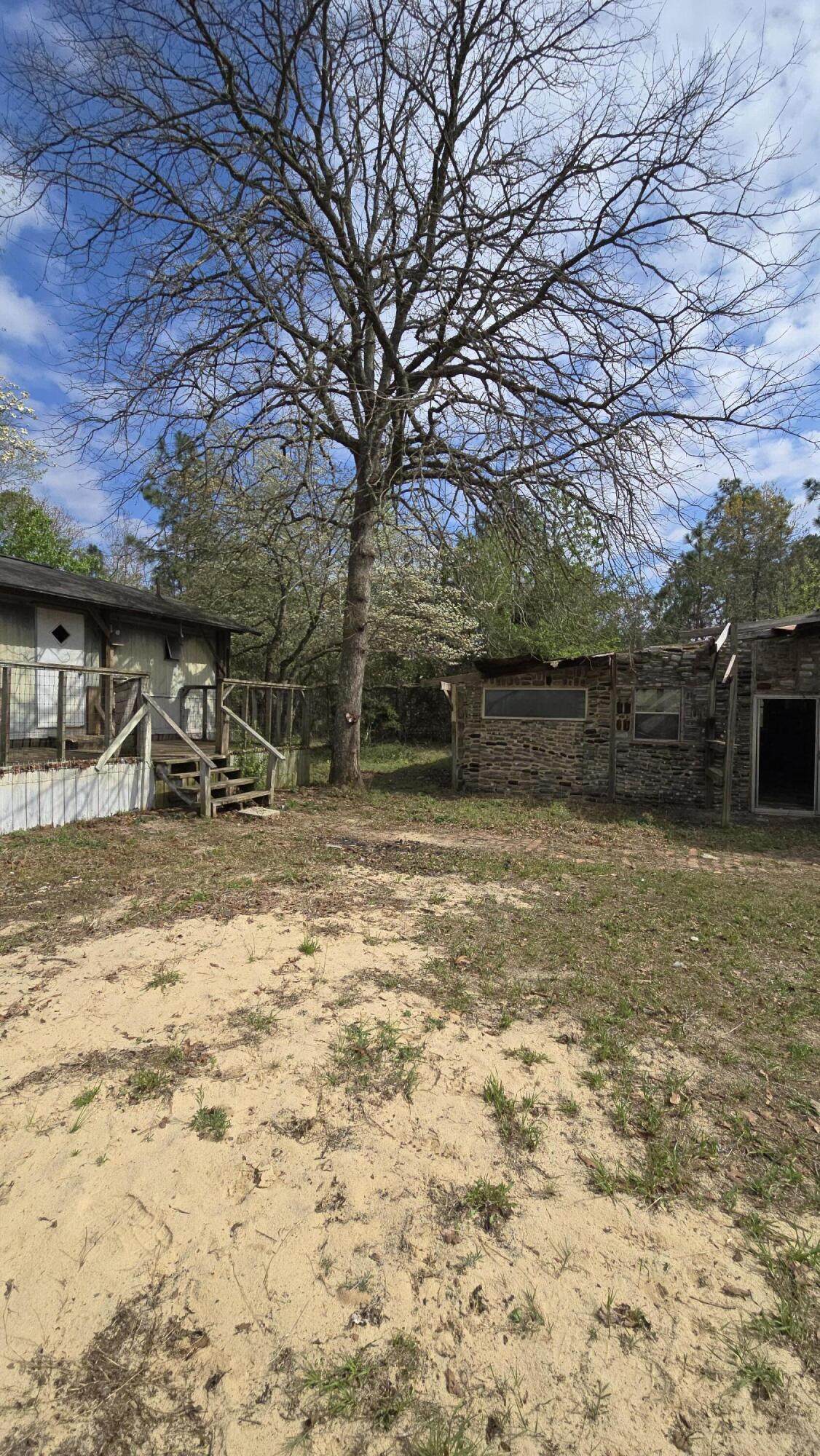 916 Windsor Road - Photo 1
