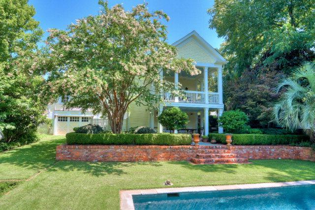 129 Colleton Avenue Sw - Photo 1
