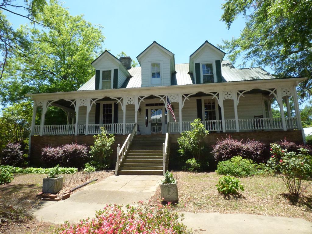 305 Jackson St. - Photo 1