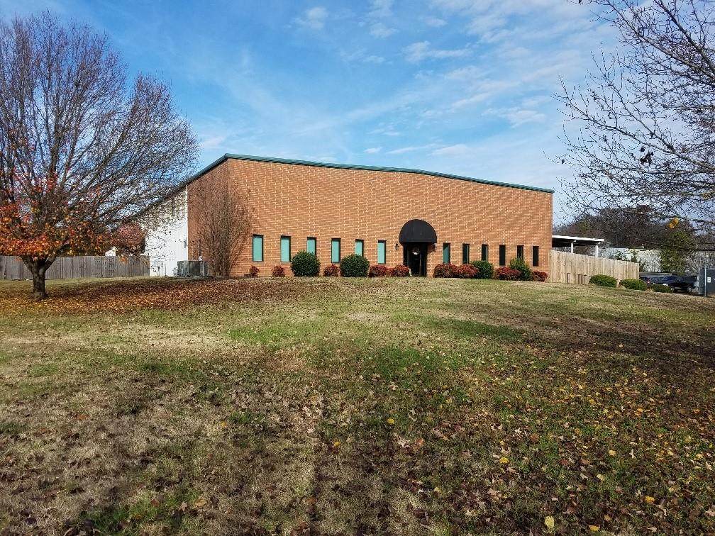 1813 Frank Holt Drive - Photo 1