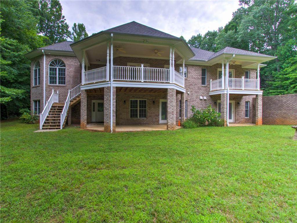 1037 Quaker Ridge Road - Photo 1