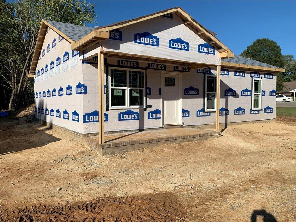 1115 Southerland Street - Photo 1