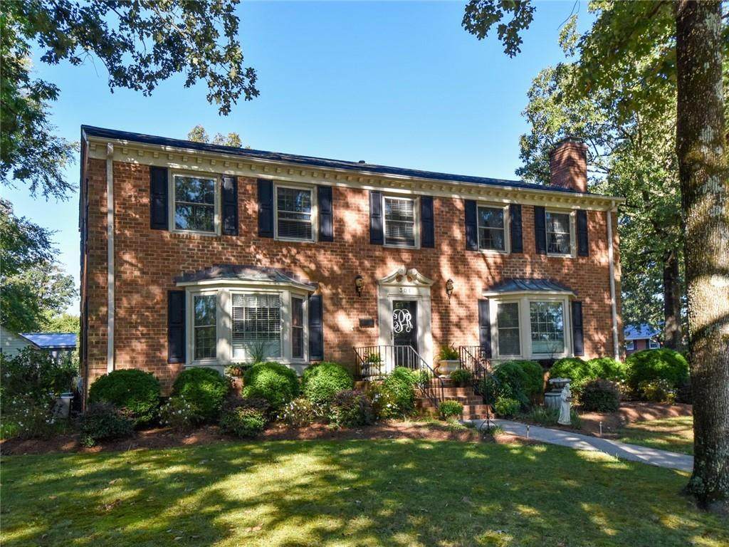 301 Jones Street - Photo 1