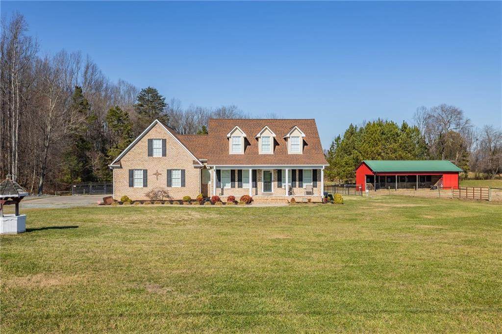 3049 Gwyn Road - Photo 1