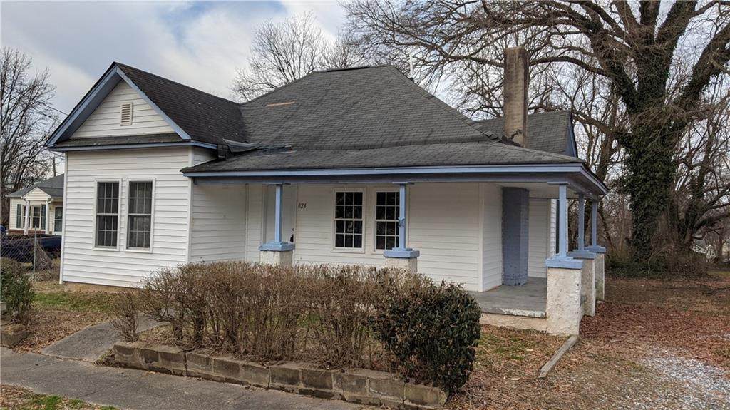 824 Fairview Street - Photo 1