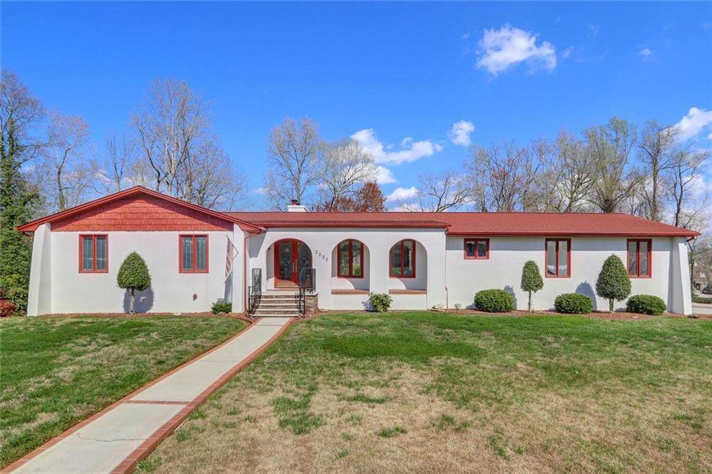 2222 Woodridge Court - Photo 1