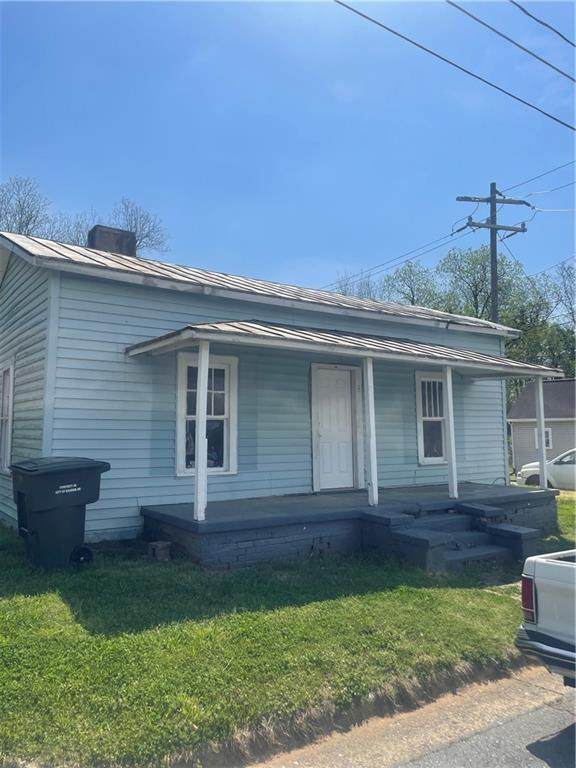 401 Oneida Street - Photo 1