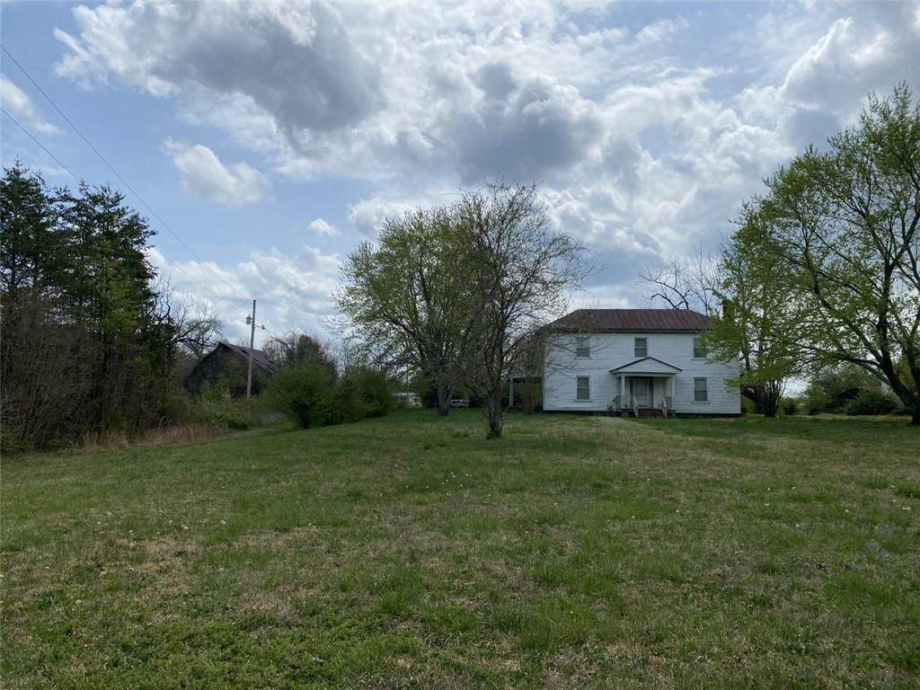 1303 Wagon Wheel Road - Photo 1