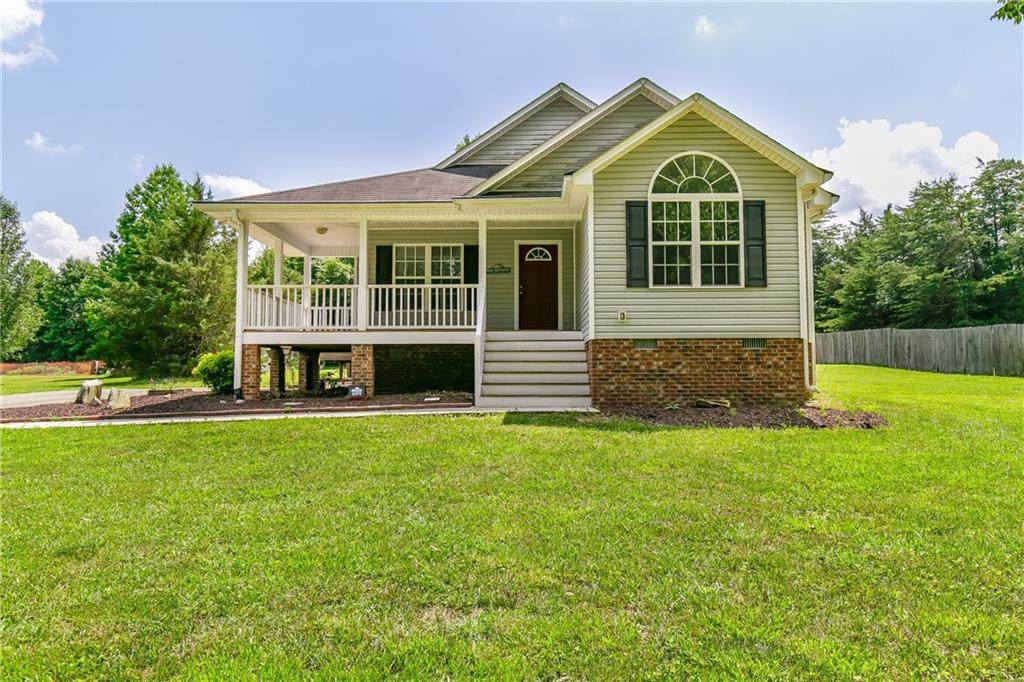 3144 Sundance Drive - Photo 1