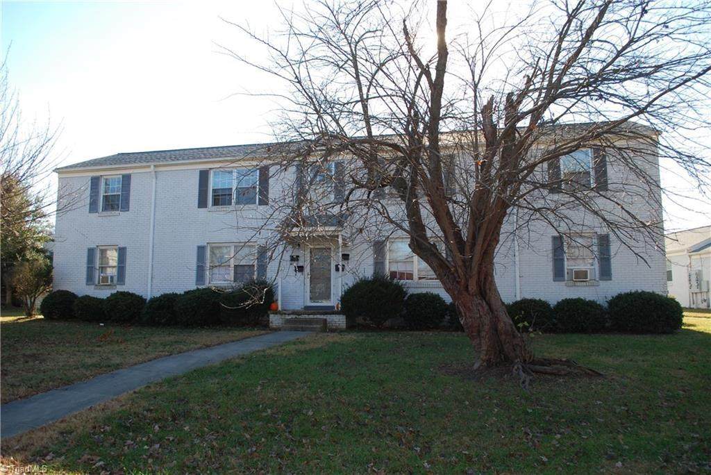 1700 Roslyn Drive - Photo 1