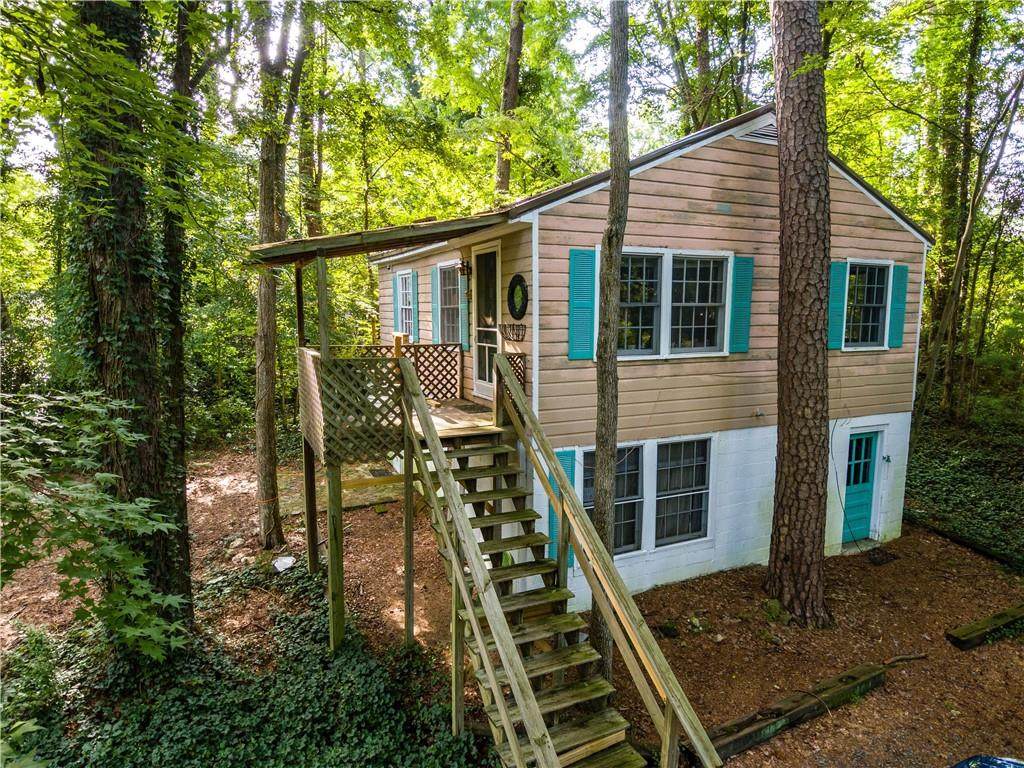 1111 Ridgewood Lane - Photo 1
