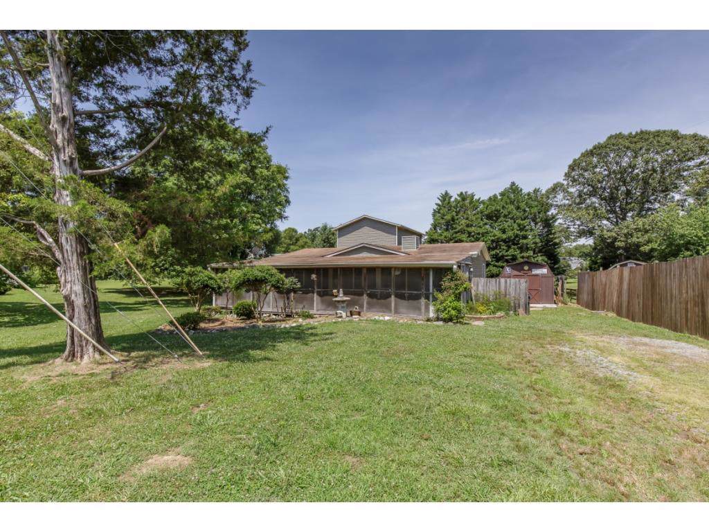 126 Circle Drive - Photo 1