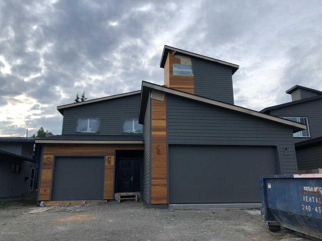 1543 G Street - Photo 1
