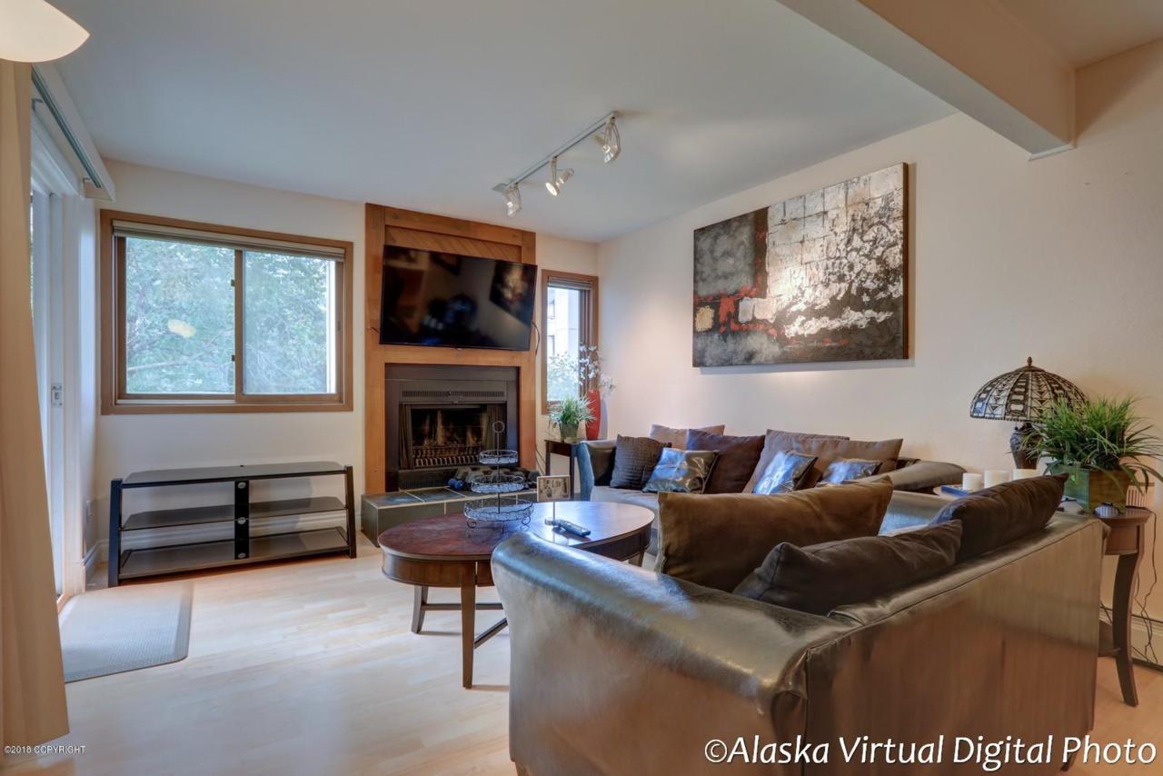 1645 Sitka Street - Photo 1